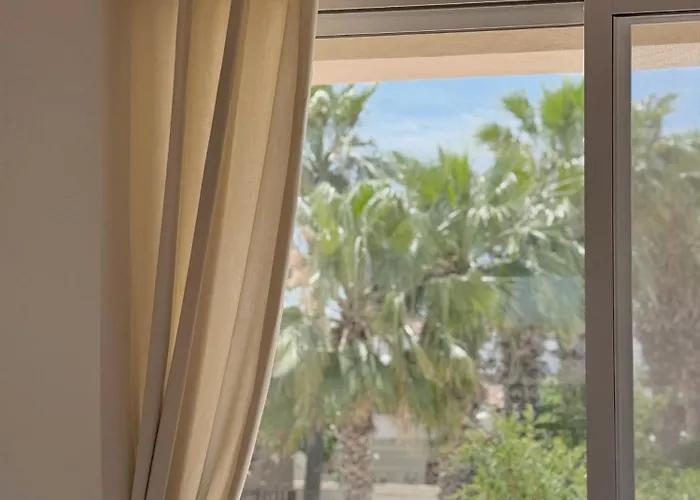 別荘 5-min Walk To - Bright 2-br With Private Garden & Sunset Views オロクリニ