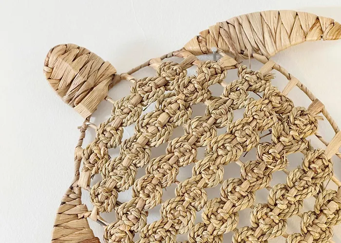 5-min Walk To - Bright 2-br With Private Garden & Sunset Views *